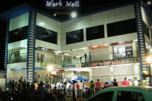 Mark MAll